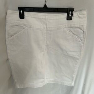 Jag Jeans White Tummy Control Shorts